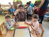 Pečení s babičkou + den otevřených dveří v MŠ
